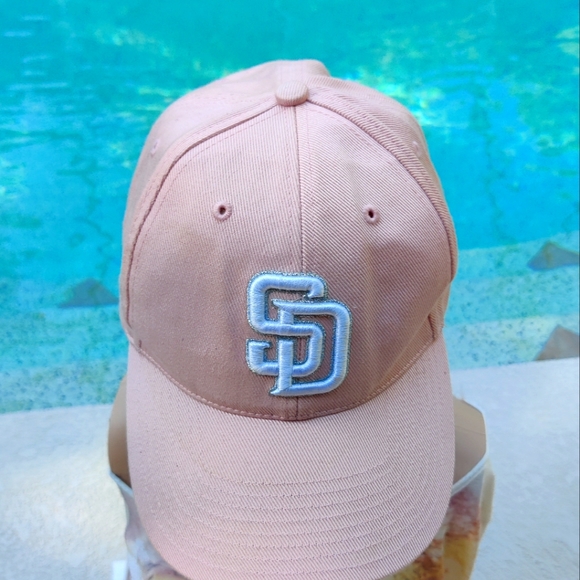 Accessories - San Diego Padres baseball hat Pink